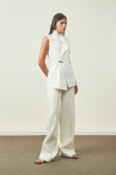 Anh Ngoc Asymmetric Folded Lapels Sleeveless Chenille Top