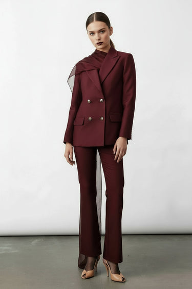 Elodie Blazer in Bordeaux